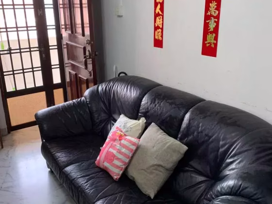 单间出租 • 金文泰 • 130 Bukit Merah View • S$1200 • 4房(3臥室) • 普通房 照片