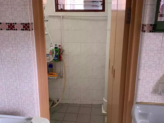单间出租 • 金文泰 • 130 Bukit Merah View • S$1200 • 4房(3臥室) • 普通房 照片