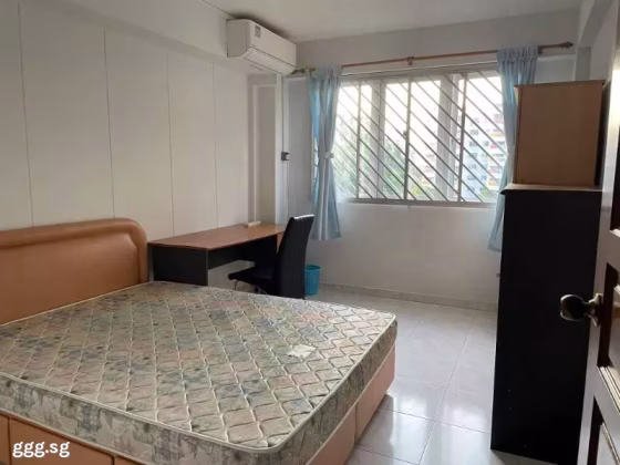 单间出租 • 芽笼 • 210 Choa Chu Kang Central • S$800 • 4房(3臥室) • 普通房 照片