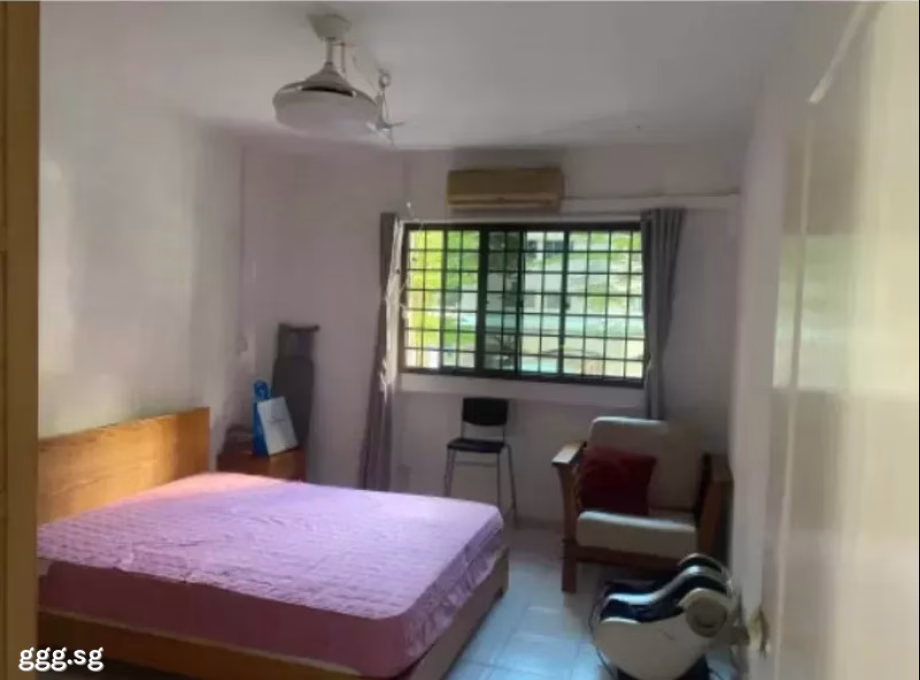 单间出租 • 金文泰 • 9 Jalan Rumah Tinggi • S$1200 • 4房(3臥室) • 普通房 照片