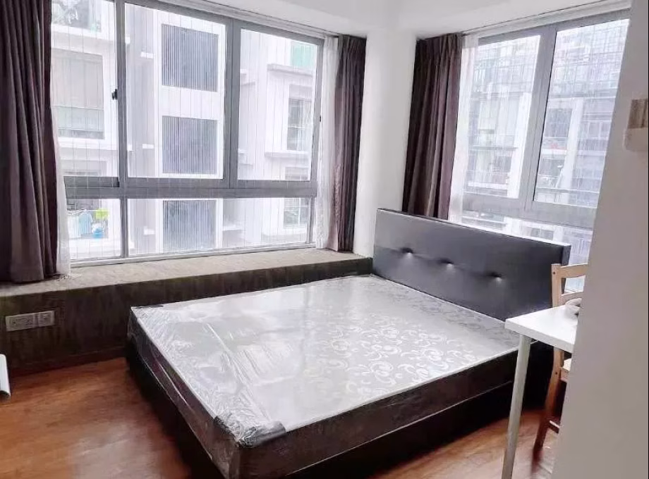单间出租 • 马林百列 •  Intero • S$1300 • 住宅公寓 • 普通房 照片