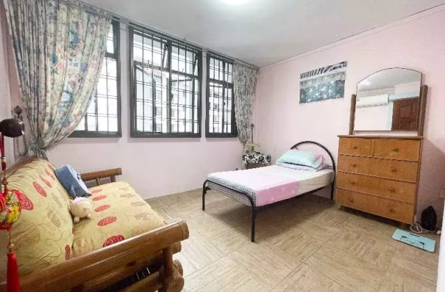 单间出租 • 新加坡河 • 918 Hougang Avenue 9 • S$880 • 5房(4臥室) • 普通房