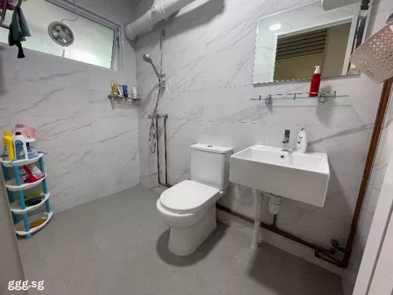 单间出租 • 新加坡河 • 918 Hougang Avenue 9 • S$880 • 5房(4臥室) • 普通房 照片