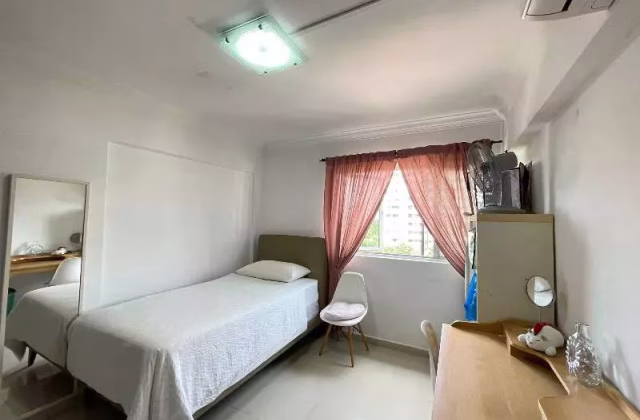 单间出租 • 新加坡河 • 112 Hougang Avenue 1 • S$900 • 3房(2臥室) • 普通房