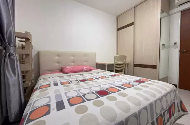 单间出租 • 芽笼 • 815B Choa Chu Kang Avenue 7 • S$800 • 4房(3臥室) • 普通房