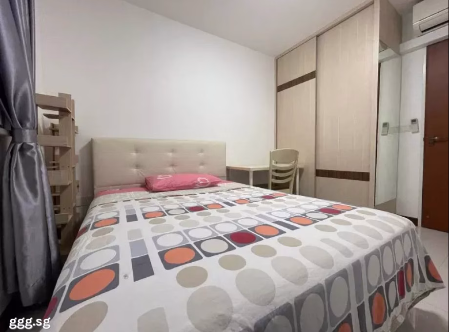 单间出租 • 芽笼 • 815B Choa Chu Kang Avenue 7 • S$800 • 4房(3臥室) • 普通房 照片