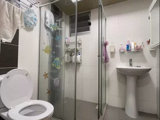 单间出租 • 芽笼 • 815B Choa Chu Kang Avenue 7 • S$800 • 4房(3臥室) • 普通房 照片
