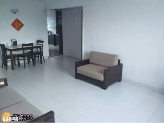 单间出租 • 宏茂桥 • 417 Pasir Ris Drive 6 • S$550 • 4房(3臥室) • 佣人房 照片