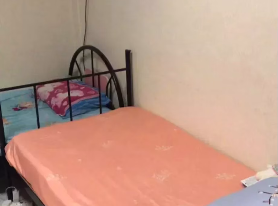 单间出租 • 乌节 • 319 Ang Mo Kio Avenue 1 • S$550 • 3房(2臥室) • 普通房 照片