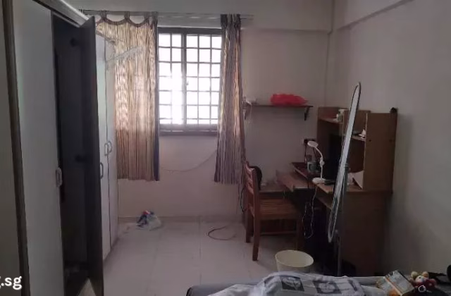 单间出租 • 巴耶利峇 • 105 Jurong East Street 13 • S$850 • 3房(2臥室) • 普通房