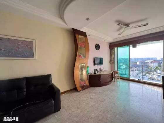 房屋出售 • 新加坡河 •  Hougang Green • S$1180000 • 住宅公寓 • 1141ft² / 106m² 照片