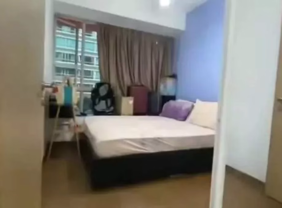 单间出租 • 林厝港 •  Caspian • S$2300 • 共管公寓 • 主人房 照片