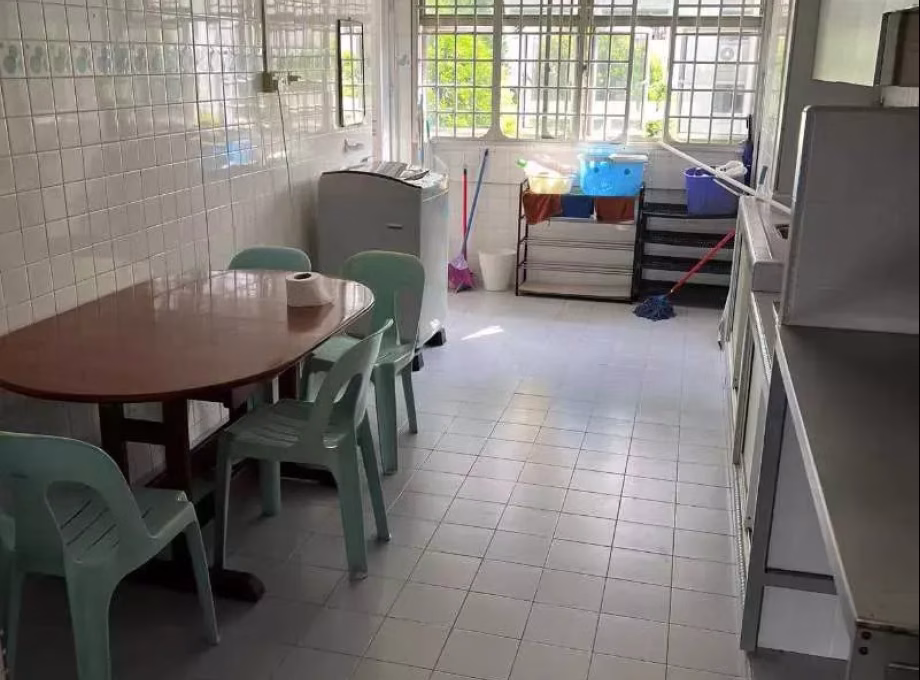 单间出租 • 乌节 • 534 Ang Mo Kio Avenue 10 • S$550 • 3房(2臥室) • 主人房 照片