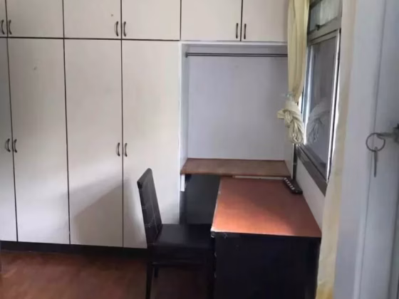 单间出租 • 三巴旺 • 844 Woodlands Avenue 4 • S$0 • 5房(4臥室) • 主人房 照片