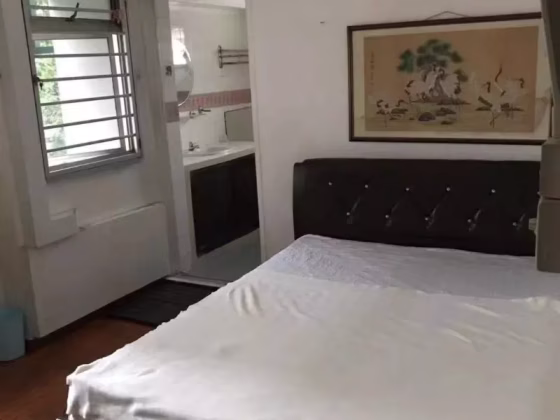单间出租 • 三巴旺 • 844 Woodlands Avenue 4 • S$0 • 5房(4臥室) • 主人房 照片