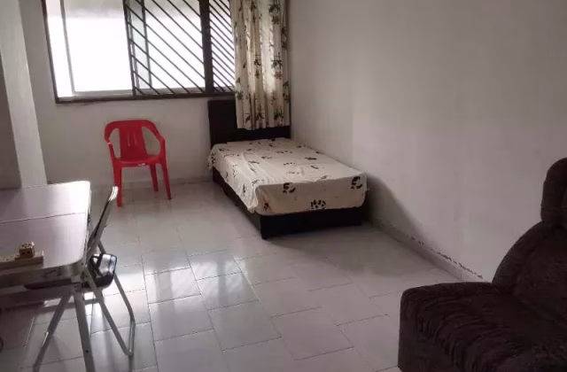 单间出租 • 林厝港 • 978 Jurong West Street 93 • S$1300 • 4房(3臥室) • 普通房