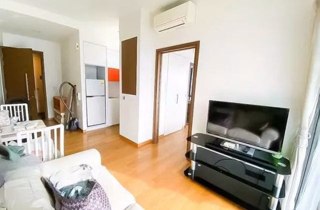 整套出租 • 勿洛 •  Espada • S$3050 • 住宅公寓 • 560ft² / 52m²