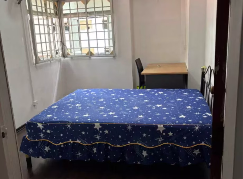 单间出租 • 三巴旺 • 355 Woodlands Avenue 1 • S$1000 • 3房(2臥室) • 普通房 照片