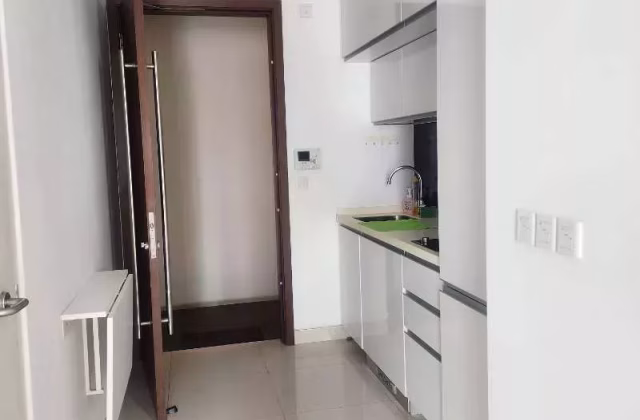 整套出租 • 欧南 •  Centra Suites • S$3000 • 住宅公寓 • 420ft² / 39m²