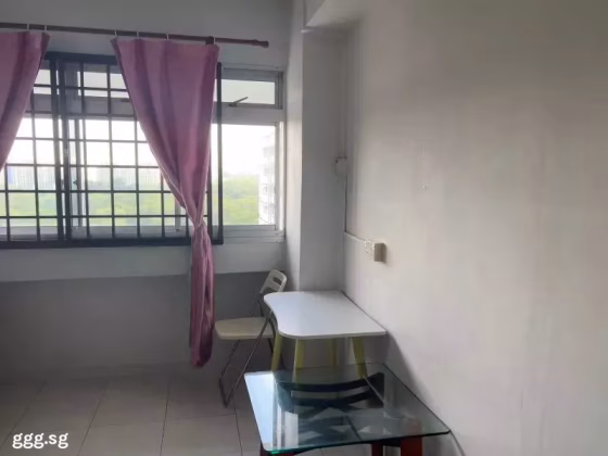 单间出租 • 西部集水区 • 496E Tampines Avenue 9 • S$750 • 5房(4臥室) • 普通房 照片