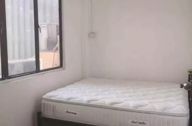 单间出租 • 欧南 • LORONG 27 GEYLANG (388163) • S$950 • 无电梯公寓 • 普通房