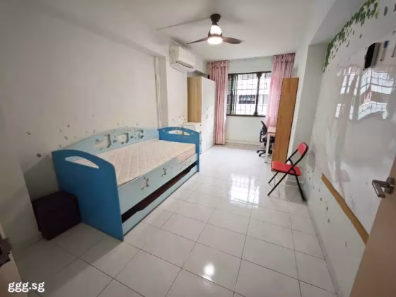 单间出租 • 新加坡河 • 439 Hougang Avenue 8 • S$1100 • 3房(2臥室) • 普通房 照片