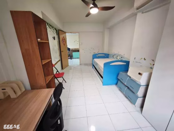 单间出租 • 新加坡河 • 439 Hougang Avenue 8 • S$1100 • 3房(2臥室) • 普通房 照片
