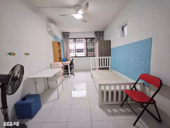 单间出租 • 新加坡河 • 439 Hougang Avenue 8 • S$1100 • 3房(2臥室) • 普通房 照片