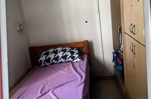 单间出租 • 梧槽 • 302 Yishun Central • S$580 • 3房(2臥室) • 佣人房