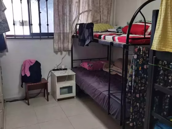 单间出租 • 新加坡河 • 523 Hougang Avenue 6 • S$450 • 3房(2臥室) • 床位出租 照片