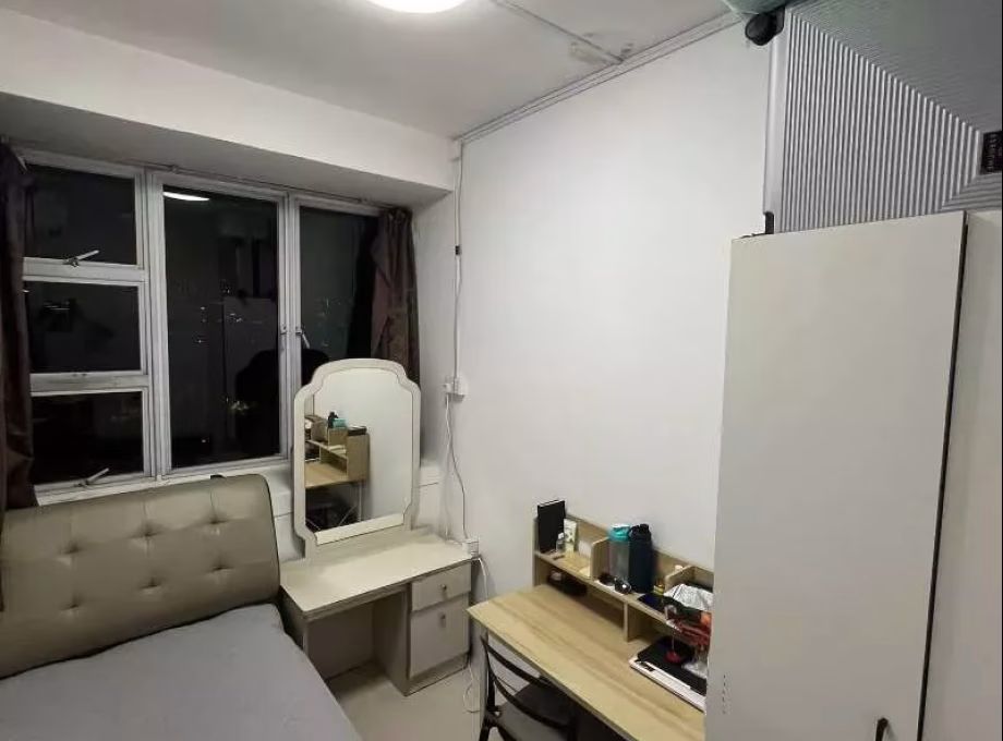 单间出租 • 欧南 •  Canberlin Lodge • S$1100 • 住宅公寓 • 普通房 照片