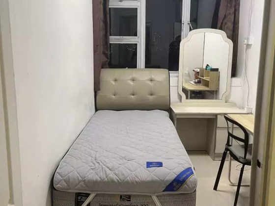 单间出租 • 欧南 •  Canberlin Lodge • S$1100 • 住宅公寓 • 普通房 照片