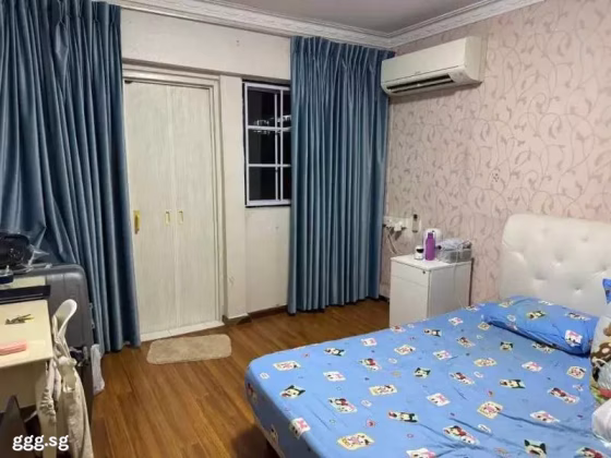 单间出租 • 西部集水区 • 910 Tampines Street 91 • S$1400 • 4房(3臥室) • 主人房 照片