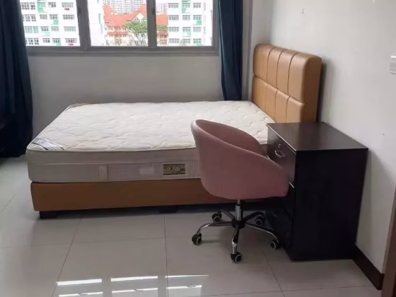 单间出租 • 碧山 • 414B Fernvale Link • S$1300 • 3房(2臥室) • 主人房 照片