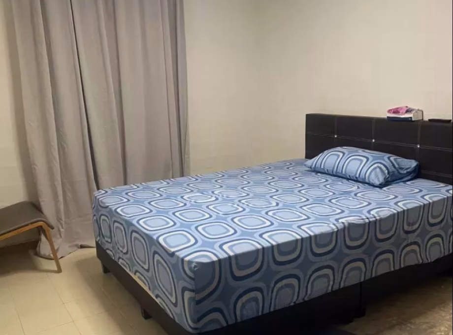 单间出租 • 金文泰 • 26 Jalan Klinik • S$1400 • 3房(2臥室) • 普通房 照片