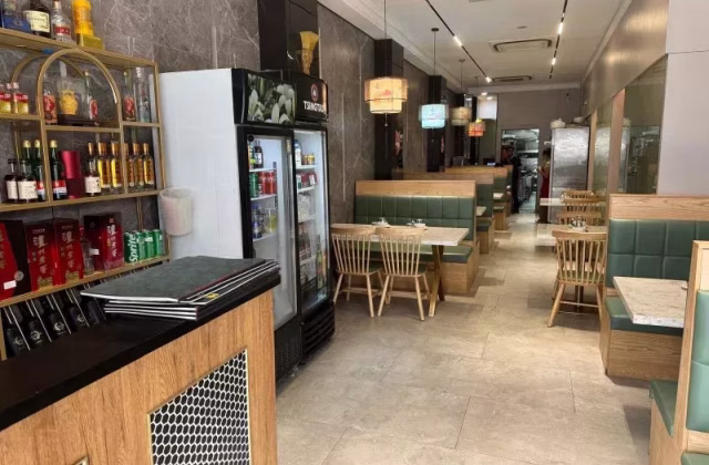 整套出租 • 博物馆 •  Geylang Road • S$12000 • 店屋 • 1195ft² / 111m²