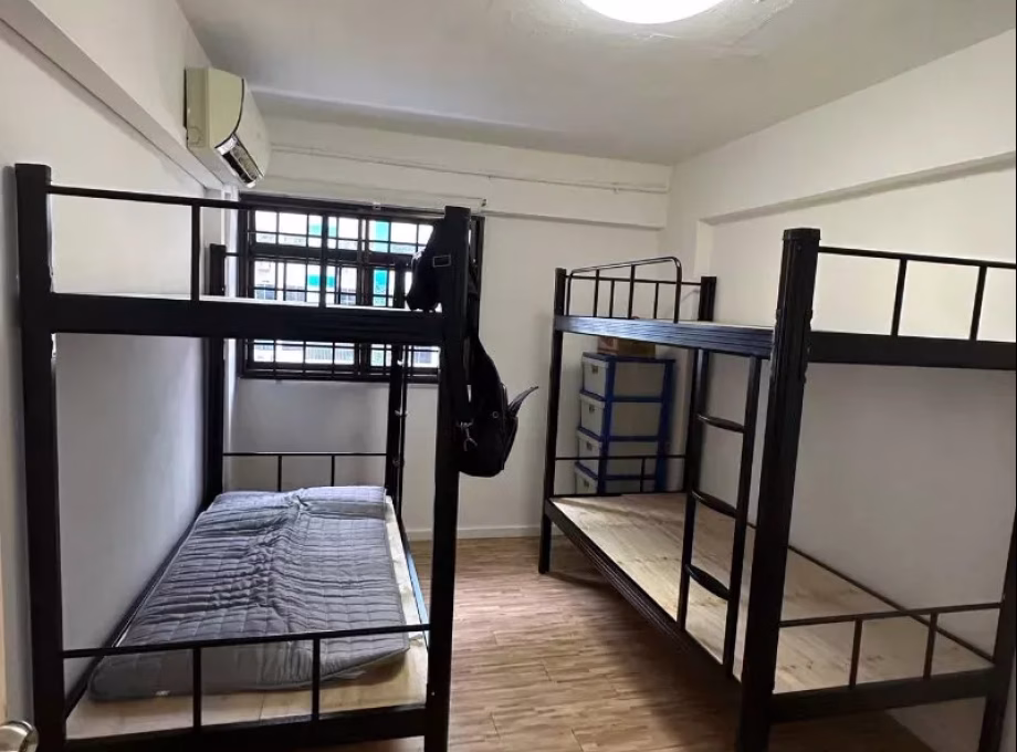 单间出租 • 武吉巴督 • 324 Bukit Batok Street 33 • S$350 • 3房(2臥室) • 床位出租 照片