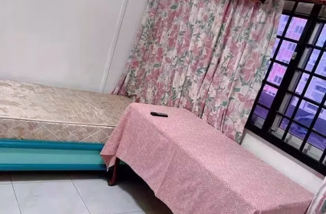 单间出租 • 宏茂桥 • 650 Pasir Ris Drive 10 • S$780 • 5房(4臥室) • 普通房