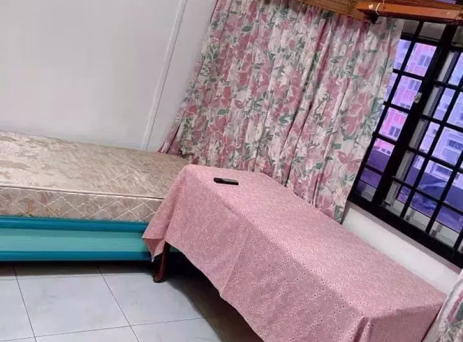 单间出租 • 宏茂桥 • 650 Pasir Ris Drive 10 • S$780 • 5房(4臥室) • 普通房 照片