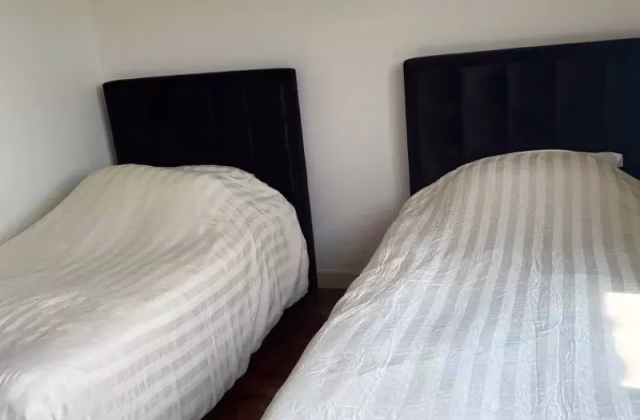 单间出租 • 乌节 •  Banyan Villas • S$1550 • 联排排屋 • 普通房