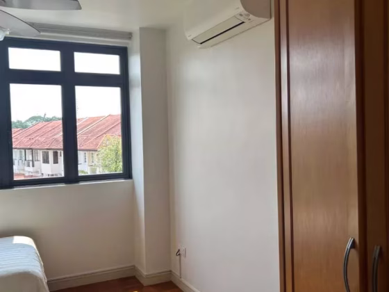 单间出租 • 乌节 •  Banyan Villas • S$1550 • 联排排屋 • 普通房 照片