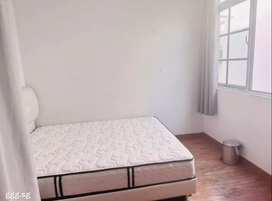 单间出租 • 欧南 •  Camellia Lodge • S$950 • 住宅公寓 • 普通房 照片