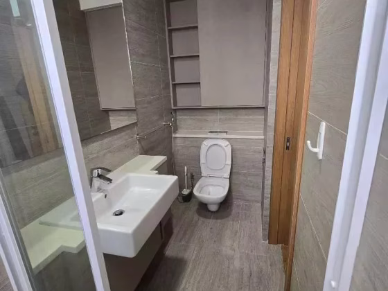 单间出租 • 碧山 •  Rivercove Residences Ec • S$2000 • 共管公寓 • 主人房 照片