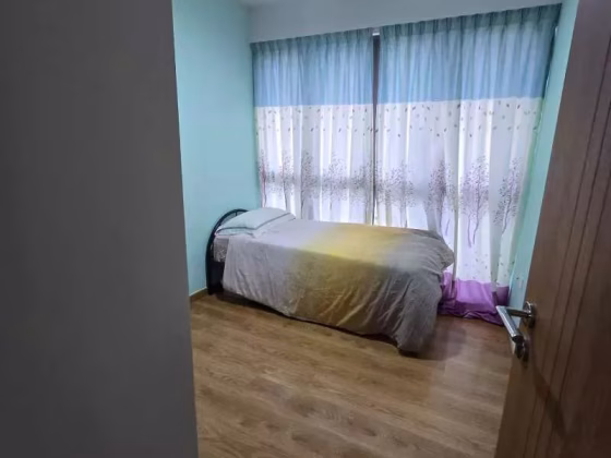 单间出租 • 碧山 •  Rivercove Residences Ec • S$2000 • 共管公寓 • 主人房 照片