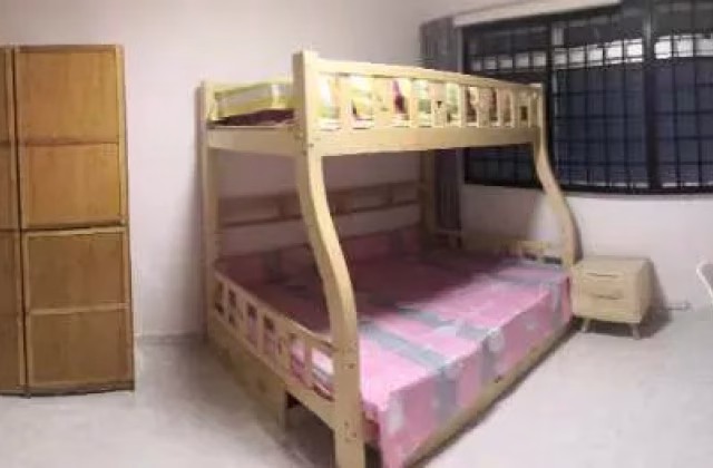 单间出租 • 西部集水区 • 388 Tampines Street 32 • S$500 • 4房(3臥室) • 普通房