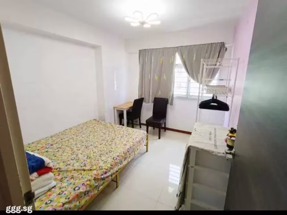 单间出租 • 梧槽 • 671B Yishun Avenue 4 • S$700 • 3房(2臥室) • 普通房 照片