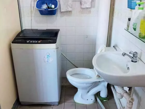 单间出租 • 宏茂桥 • 763 Pasir Ris Street 71 • S$1300 • 4房(3臥室) • 主人房 照片