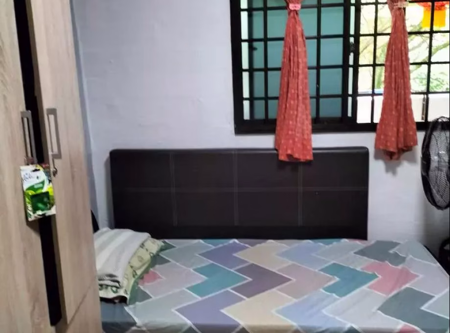 单间出租 • 林厝港 • 209 Boon Lay Place • S$460 • 3房(2臥室) • 床位出租 照片
