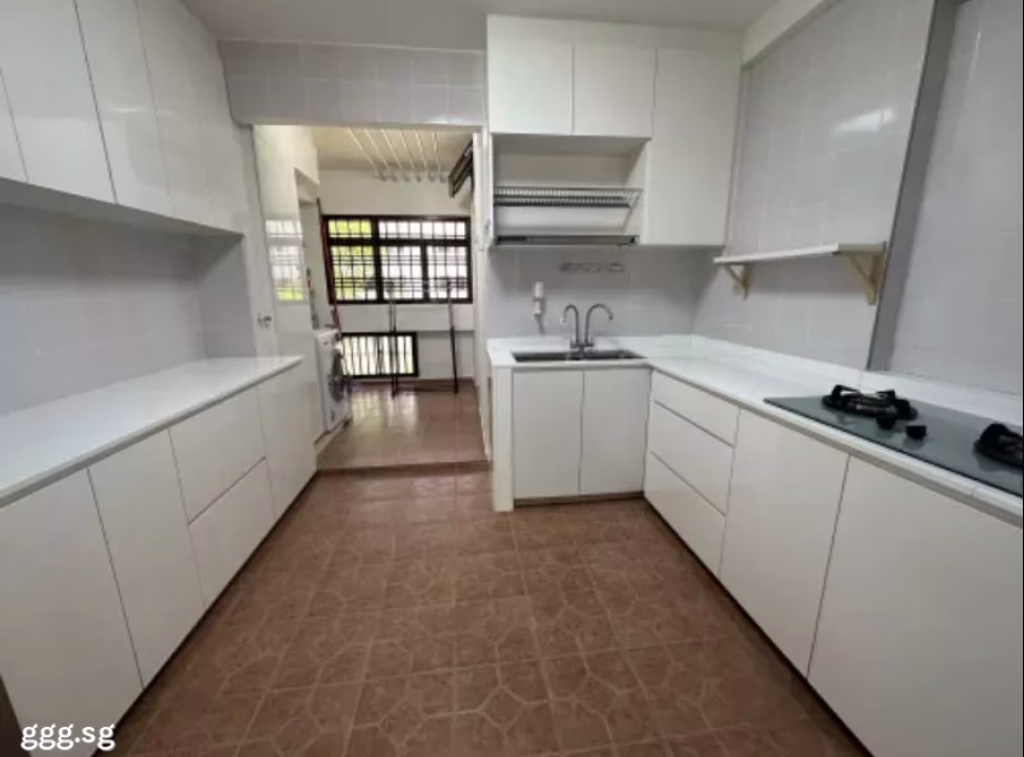 房屋出售 • 红山 • 520 Jelapang Road • S$580000 • 3房(2臥室) • 1098ft² / 102m² 照片
