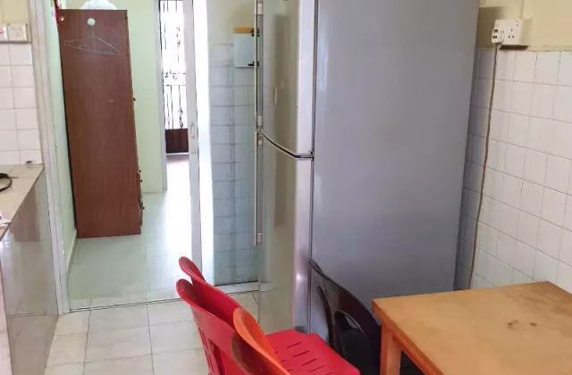整套出租 • 武吉巴督 • 374 Bukit Batok Street 31 • S$3500 • 3房(2臥室) • 670ft² / 62m²